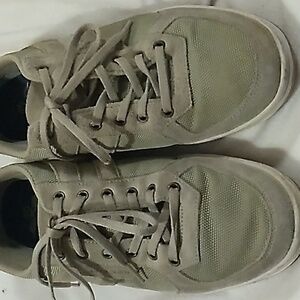Men Dockers sneakers size 11